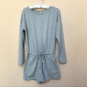 Le Lis Gray Long Sleeve Romper NWT